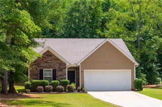165 Pine Ridge Rd, Covington, GA 30016