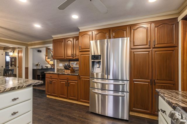 14 Summit Ter, North Brookfield, MA 01535