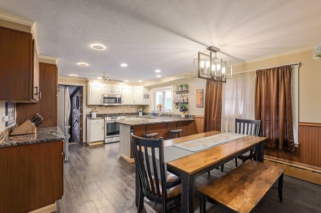 14 Summit Ter, North Brookfield, MA 01535