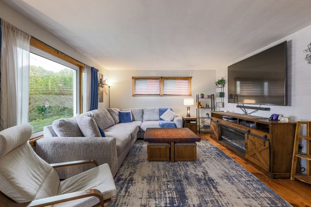 14 Summit Ter, North Brookfield, MA 01535