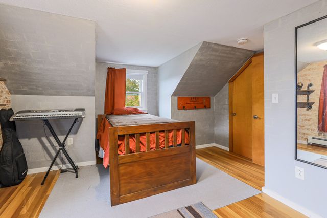 14 Summit Ter, North Brookfield, MA 01535