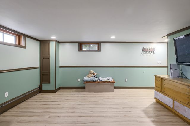 14 Summit Ter, North Brookfield, MA 01535