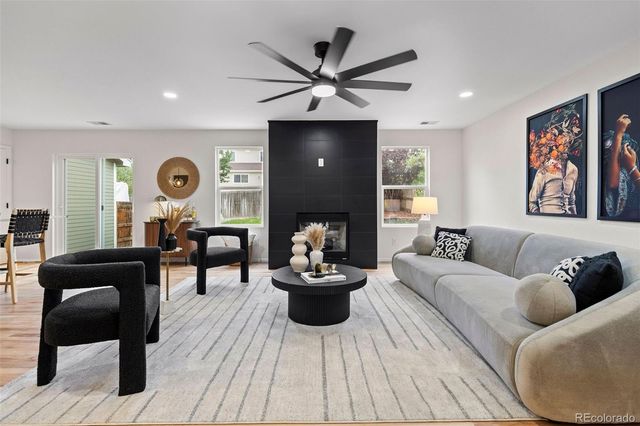 21960 E Crestline Lane, Aurora, CO 80015