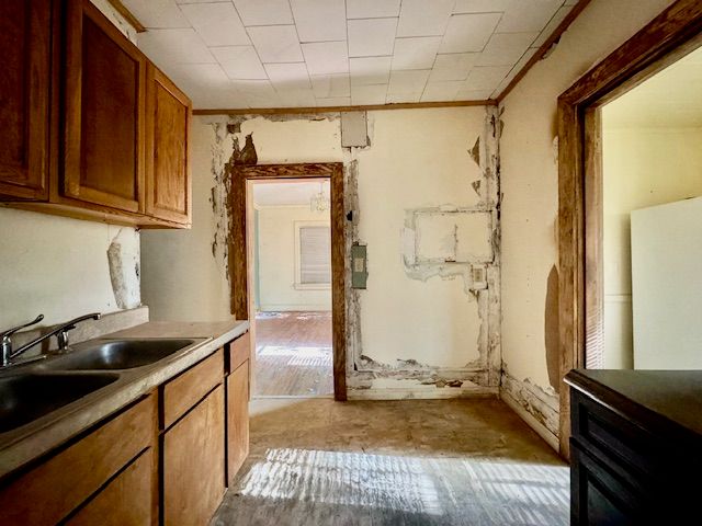 2032 Rugby Road, Dayton, OH 45406