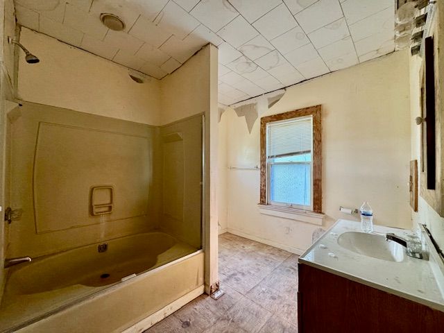 2032 Rugby Road, Dayton, OH 45406