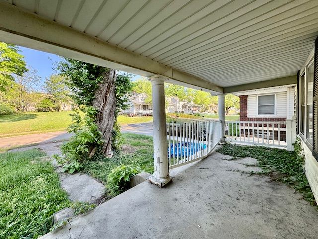 2032 Rugby Road, Dayton, OH 45406