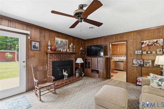 1301 Vickilee Rd, Chesterfield, VA 23236