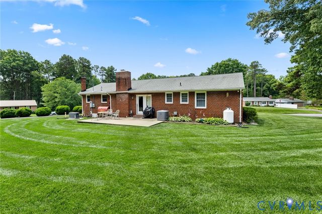 1301 Vickilee Rd, Chesterfield, VA 23236