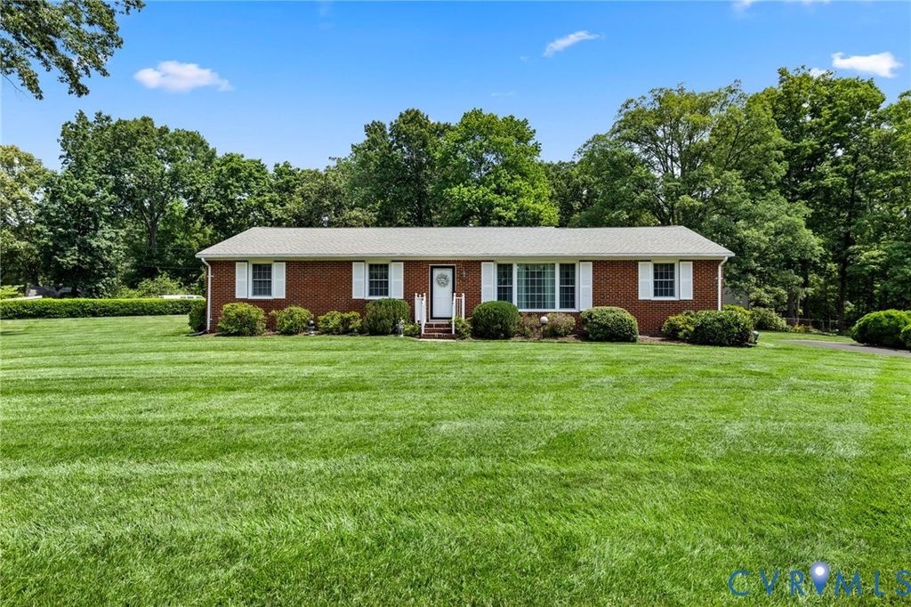 1301 Vickilee Rd, Chesterfield, VA 23236