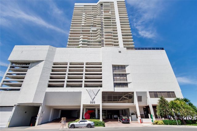 555 NE 15th St 30H, Miami, FL 33132