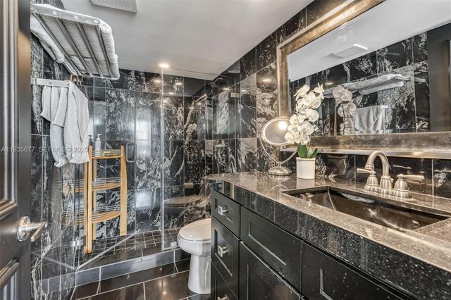 555 NE 15th St 30H, Miami, FL 33132