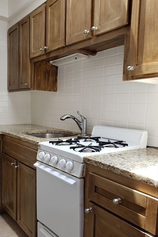 924 Beacon Street 8, Boston, MA 02215