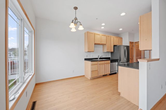 16242 50th Avenue N, Plymouth, MN 55446