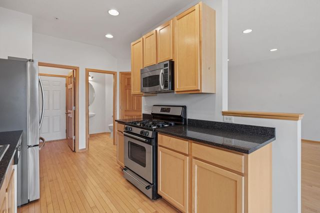 16242 50th Avenue N, Plymouth, MN 55446