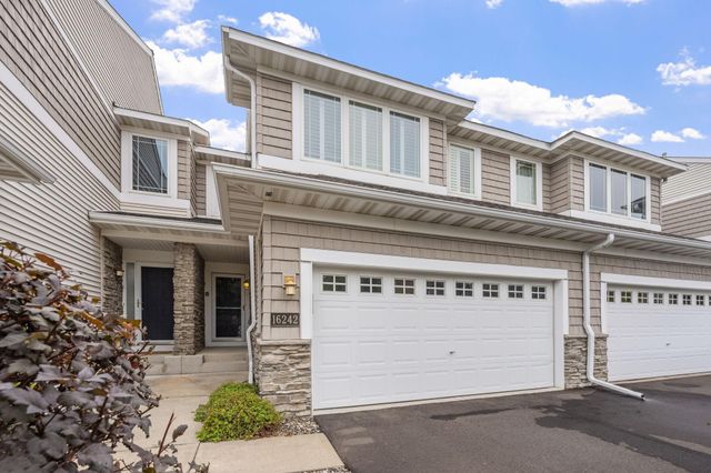 16242 50th Avenue N, Plymouth, MN 55446