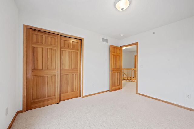 16242 50th Avenue N, Plymouth, MN 55446