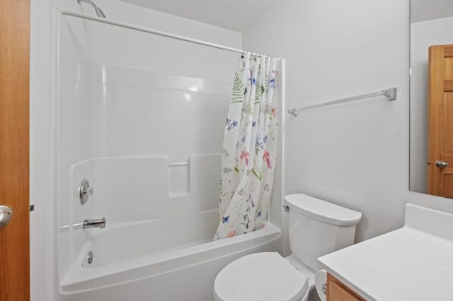 16242 50th Avenue N, Plymouth, MN 55446