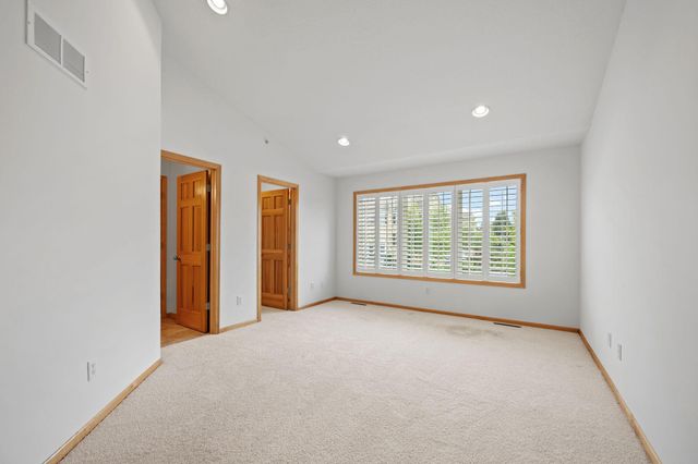 16242 50th Avenue N, Plymouth, MN 55446