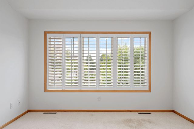 16242 50th Avenue N, Plymouth, MN 55446