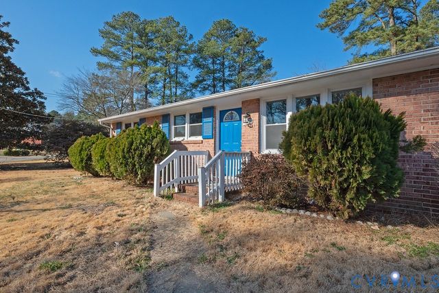 1616 Circle Dr, Petersburg, VA 23803