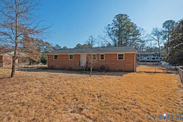 1616 Circle Dr, Petersburg, VA 23803