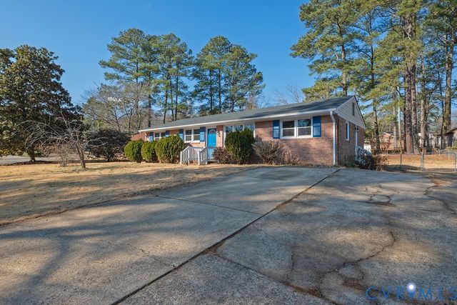 1616 Circle Dr, Petersburg, VA 23803