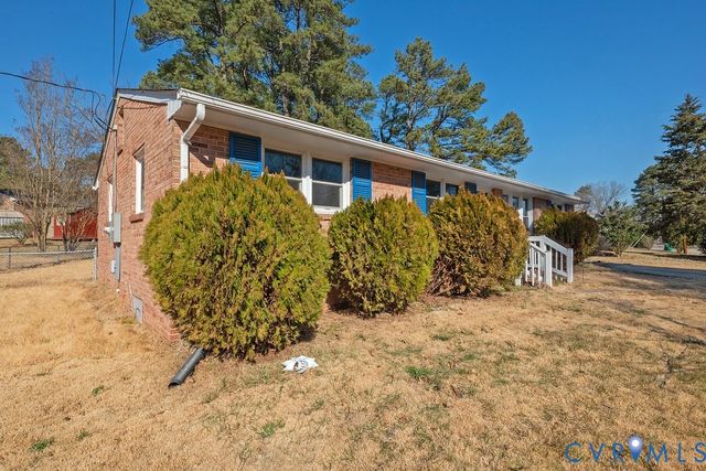 1616 Circle Dr, Petersburg, VA 23803