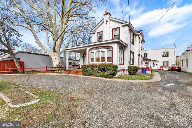 2267 E FARRAGUT AVE, Bristol, PA 19007