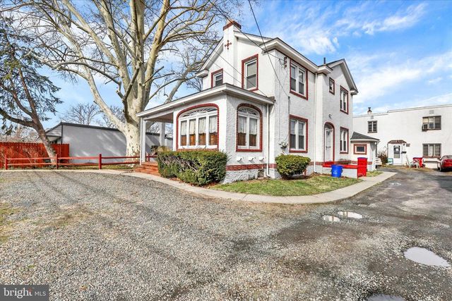 2267 E FARRAGUT AVE, Bristol, PA 19007