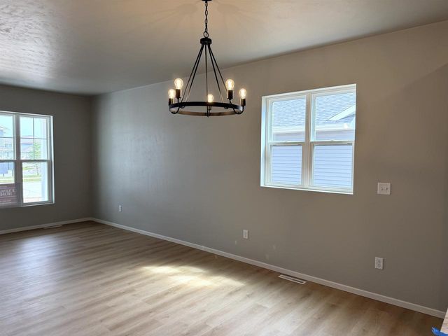 2209 GOLDEN GATE DRIVE, Appleton, WI 54913