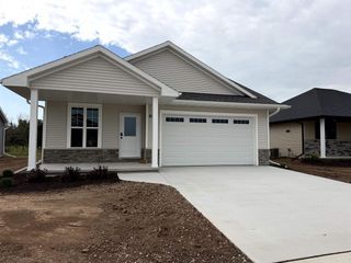 2209 GOLDEN GATE DRIVE, Appleton, WI 54913