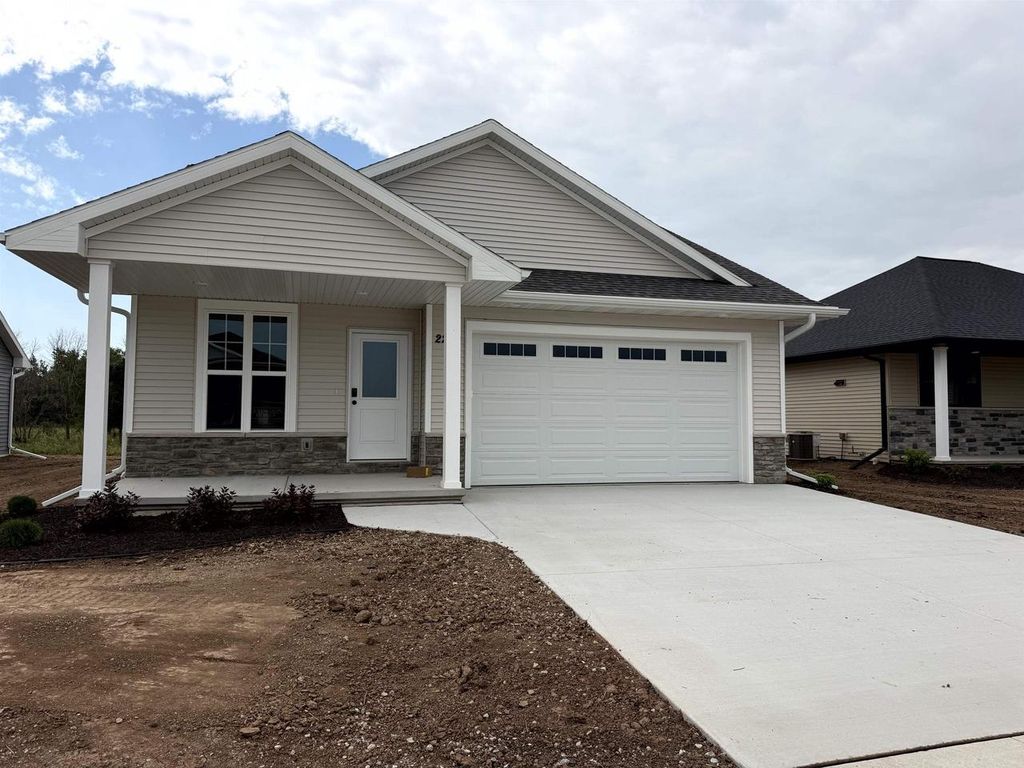 2209 GOLDEN GATE DRIVE, Appleton, WI 54913