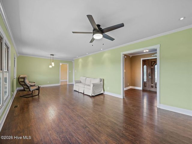 293 Old Chinquapin Road, Beulaville, NC 28518