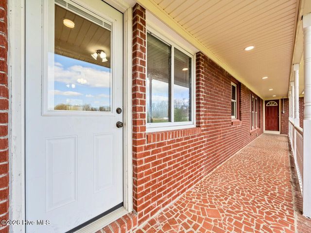 293 Old Chinquapin Road, Beulaville, NC 28518