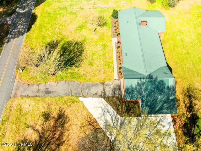 293 Old Chinquapin Road, Beulaville, NC 28518