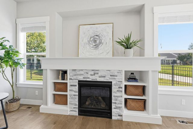 2524 E Picard Dr, Meridian, ID 83646