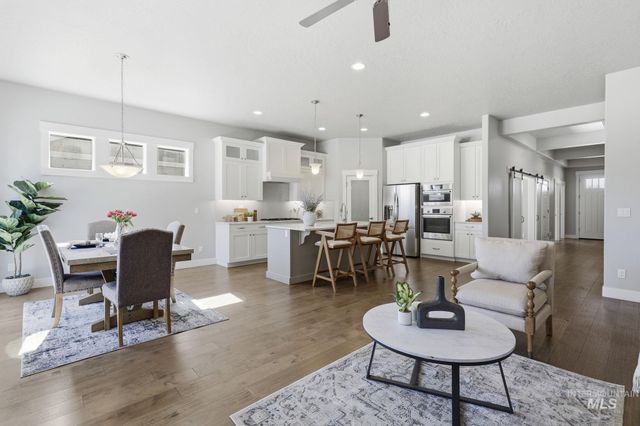 2524 E Picard Dr, Meridian, ID 83646