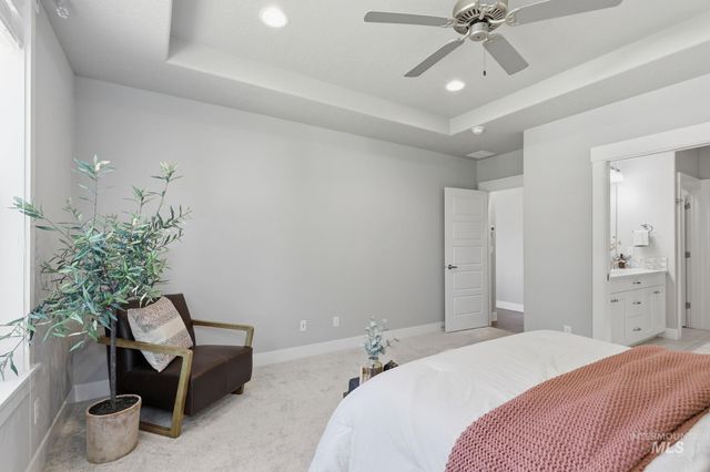 2524 E Picard Dr, Meridian, ID 83646