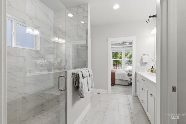 2524 E Picard Dr, Meridian, ID 83646