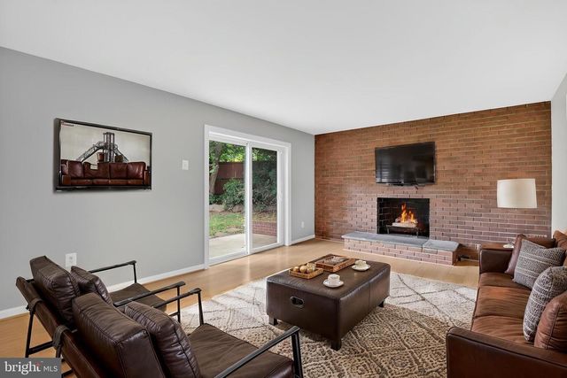 13601 VALLEY DR, Rockville, MD 20850