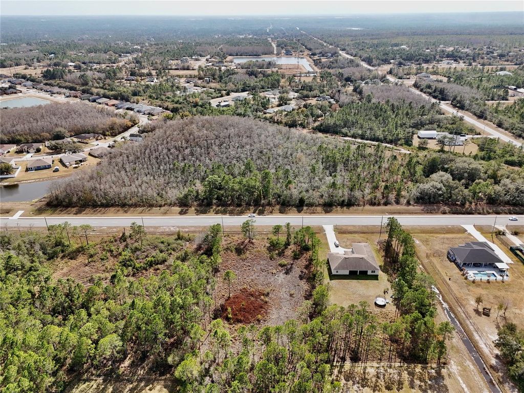 Image 12 of property listing at 19115 MEREDITH PARKWAY, Orlando, FL 32833