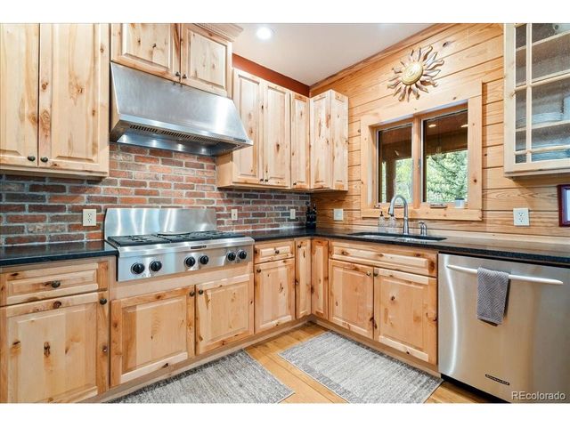 289 Tepee Trl, Jefferson, CO 80456