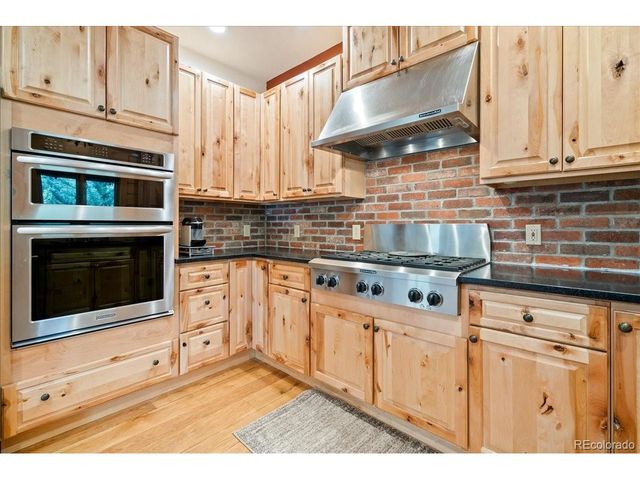 289 Tepee Trl, Jefferson, CO 80456