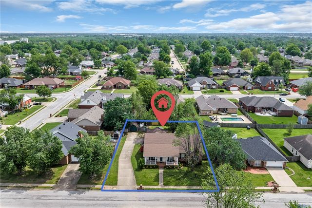 1109 N Quail Terrace, Rogers, AR 72756