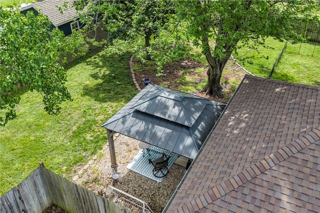 1109 N Quail Terrace, Rogers, AR 72756