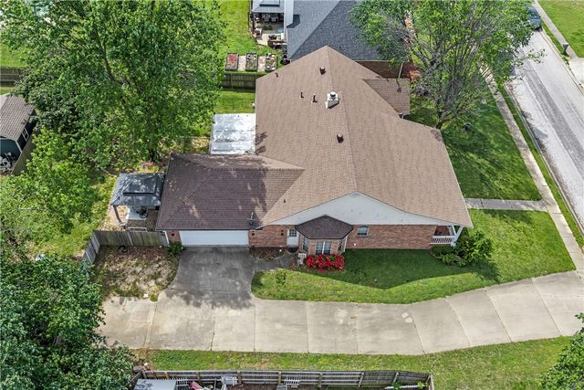 1109 N Quail Terrace, Rogers, AR 72756