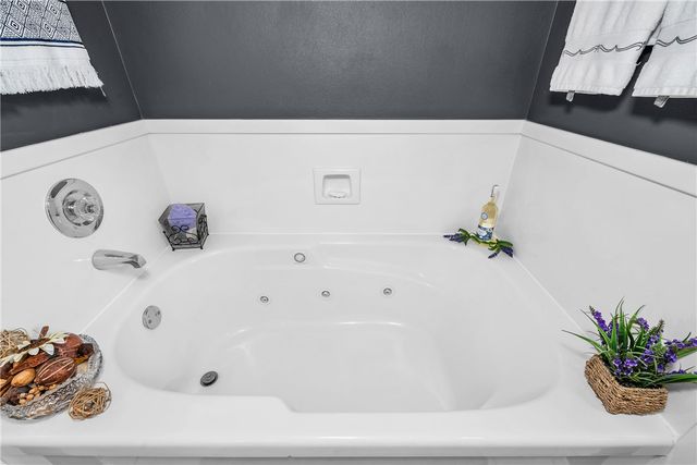 1109 N Quail Terrace, Rogers, AR 72756