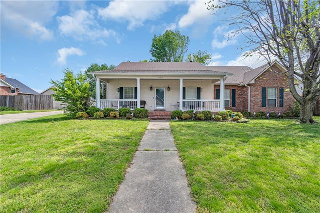 1109 N Quail Terrace, Rogers, AR 72756