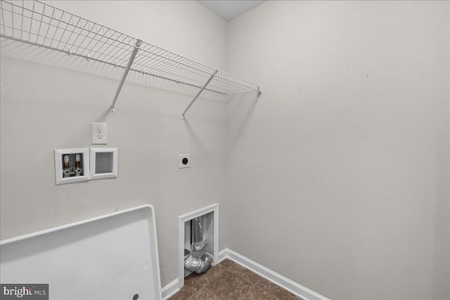 556 GARDEN GATE DR, Stephens City, VA 22655