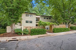 5651 HARPERS FARM RD #F, Columbia, MD 21044